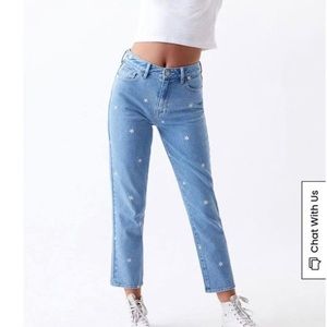 Pac Sun Raining Daisy Mom Jeans in Size 27